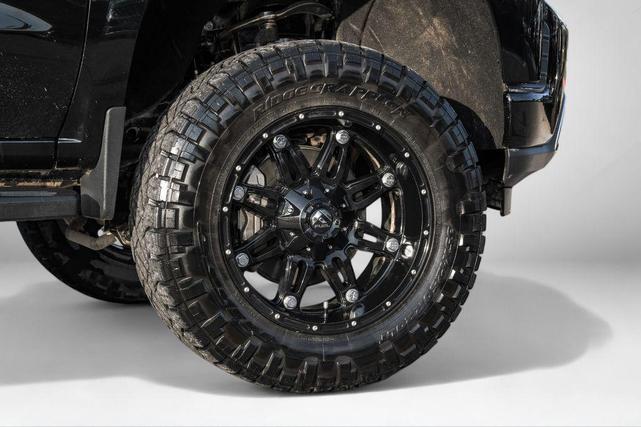 Photo of 2021 Black Chevrolet Silverado 1500