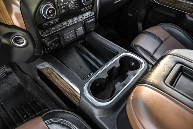 Photo of 2021 Black Chevrolet Silverado 1500
