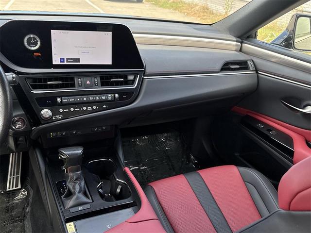 Photo of 2023 Obsidian Lexus ES 350