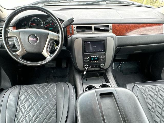 Photo of 2013 White Diamond Tricoat GMC Sierra 1500