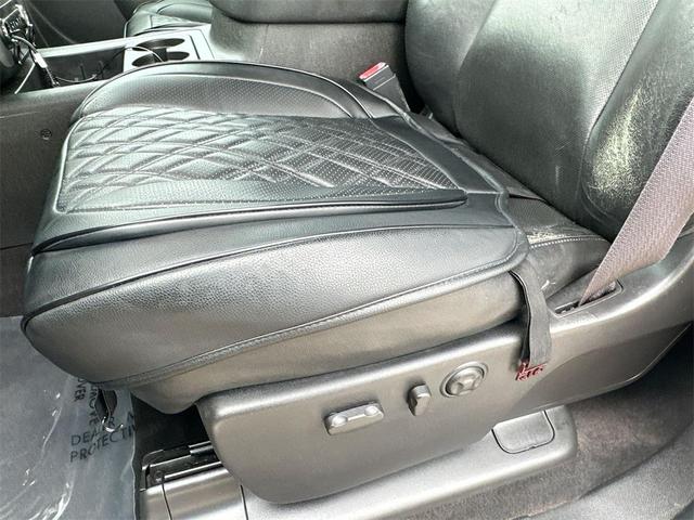 Photo of 2013 White Diamond Tricoat GMC Sierra 1500