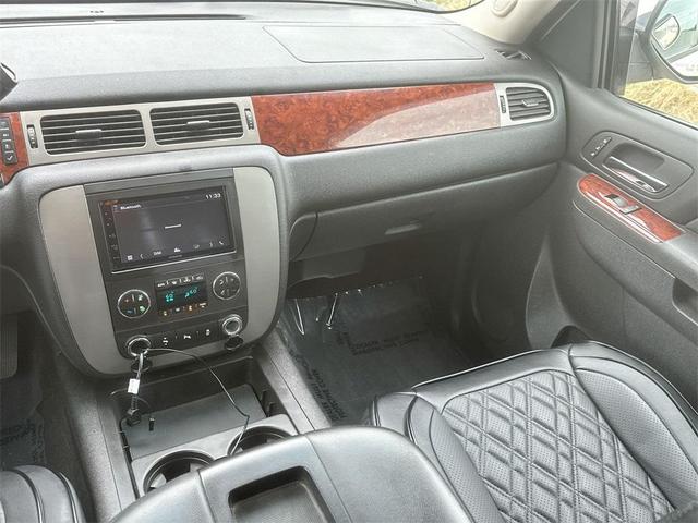 Photo of 2013 White Diamond Tricoat GMC Sierra 1500