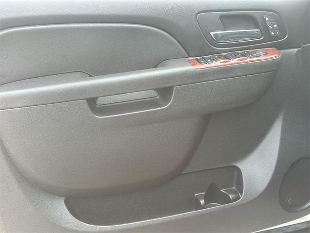 Photo of 2013 White Diamond Tricoat GMC Sierra 1500