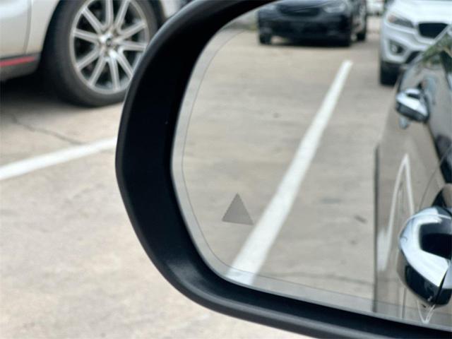 Photo of 2020 Night Black Mercedes-Benz GLB 250