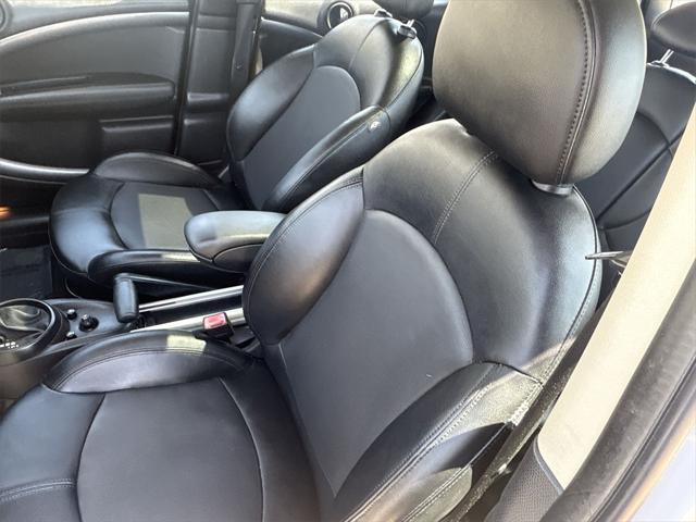 Photo of 2015 Light White MINI Countryman