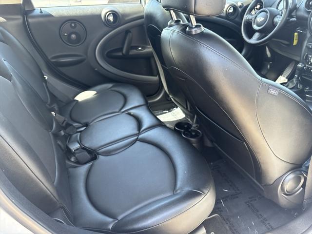 Photo of 2015 Light White MINI Countryman