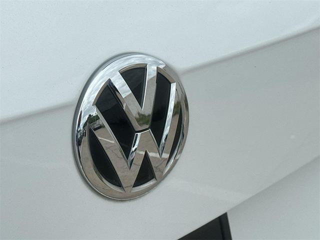 Photo of 2021 Pure White Volkswagen Tiguan