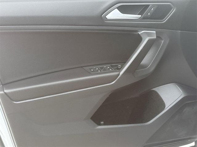Photo of 2021 Pure White Volkswagen Tiguan