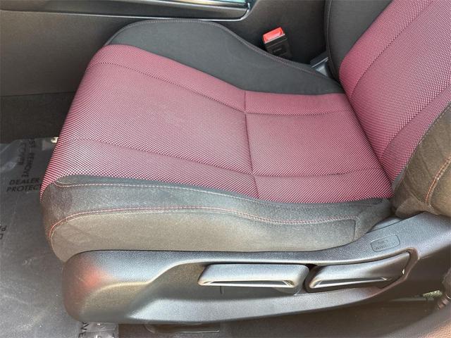 Photo of 2022 Orange Pearl Honda Civic Si