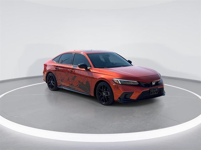 Photo of 2022 Orange Pearl Honda Civic Si