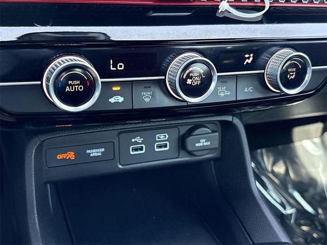 Photo of 2022 Orange Pearl Honda Civic Si