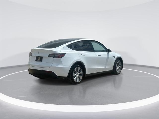 Photo of 2022 Pearl White Multi-Coat Tesla Model Y