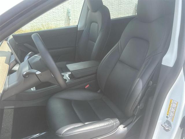 Photo of 2022 Pearl White Multi-Coat Tesla Model Y