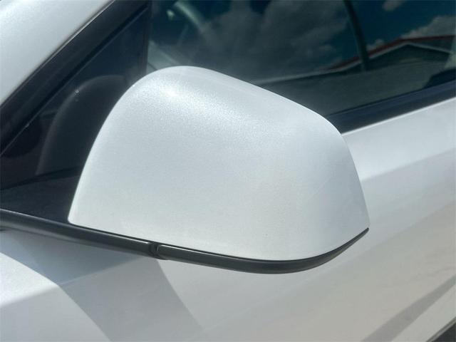 Photo of 2022 Pearl White Multi-Coat Tesla Model Y