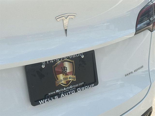 Photo of 2022 Pearl White Multi-Coat Tesla Model Y