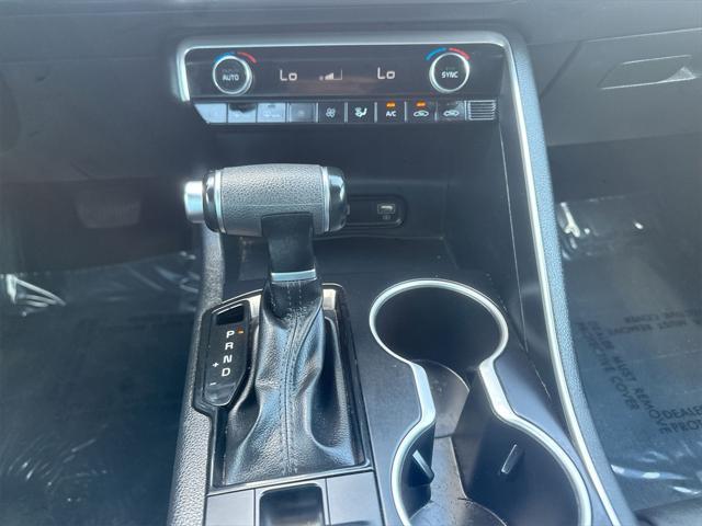 Photo of 2022 Ebony Black Kia K5