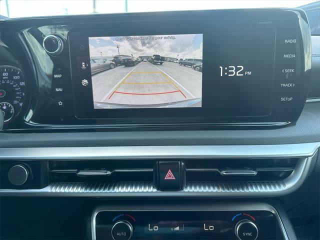 Photo of 2022 Ebony Black Kia K5