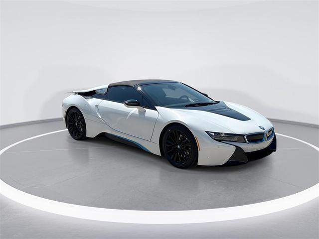 Photo of 2019 Crystal White Pearl Metallic w/BMW i Frozen Blue BMW i8