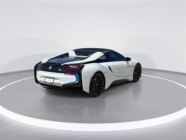 Photo of 2019 Crystal White Pearl Metallic w/BMW i Frozen Blue BMW i8