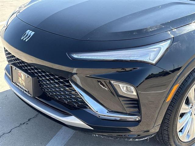 Photo of 2024 Ebony Twilight Metallic Buick Envista