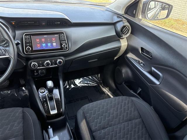 Photo of 2021 Gun Metallic Nissan Kicks