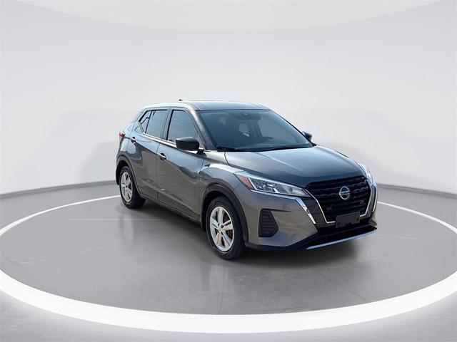 Photo of 2021 Gun Metallic Nissan Kicks