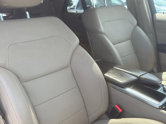 Photo of 2015 Black Mercedes-Benz M-Class