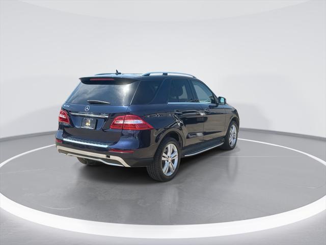 Photo of 2015 Black Mercedes-Benz M-Class