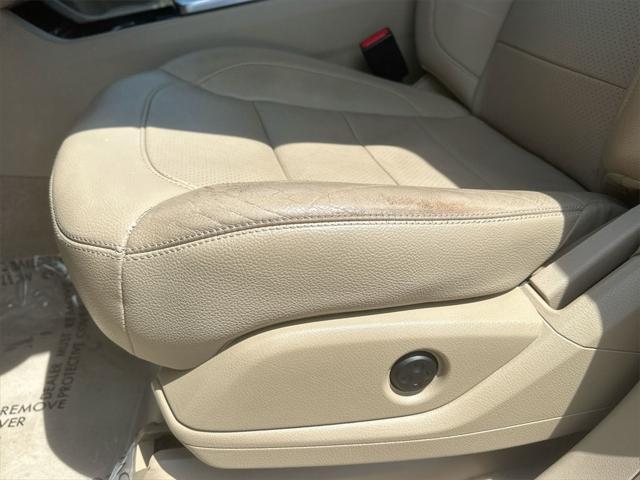 Photo of 2015 Black Mercedes-Benz M-Class