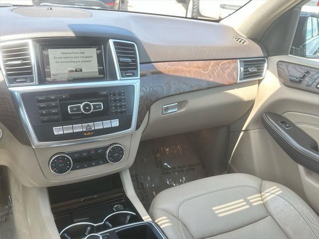 Photo of 2015 Black Mercedes-Benz M-Class