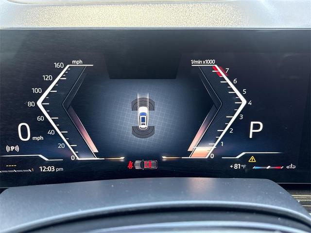 Photo of 2023 Alpine White BMW X7