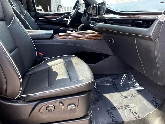 Photo of 2023 Crystal White Tricoat Cadillac Escalade ESV