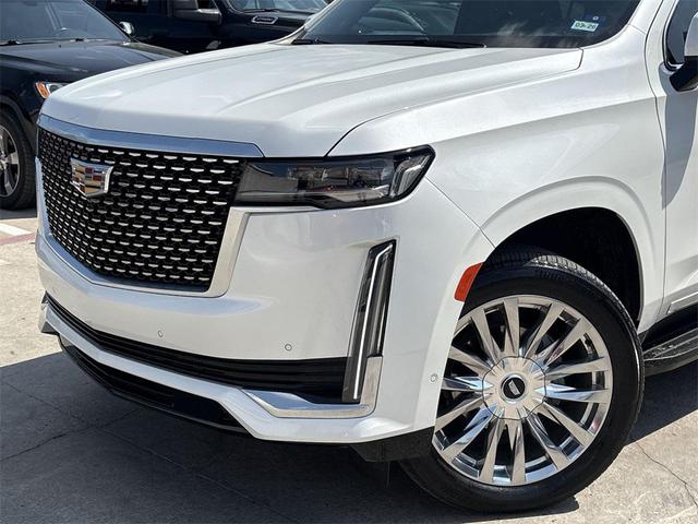Photo of 2023 Crystal White Tricoat Cadillac Escalade ESV