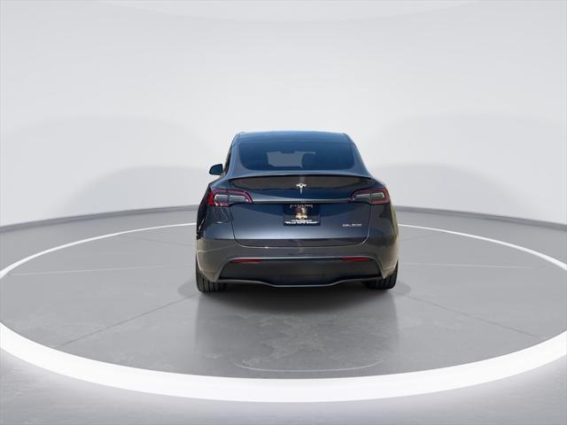 Photo of 2022 Deep Blue Metallic Tesla Model Y