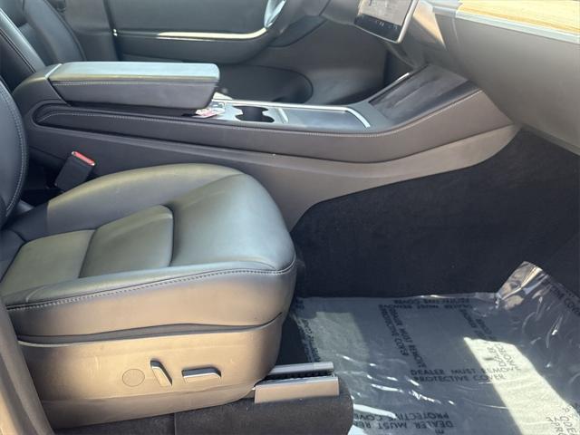 Photo of 2022 Deep Blue Metallic Tesla Model Y