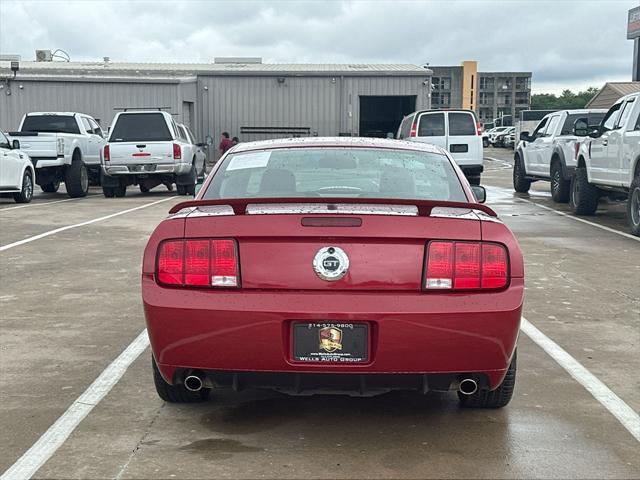 Photo of 2008 Torch Red Clearcoat Ford Mustang