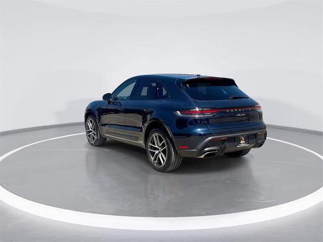 Photo of 2022 Night Blue Metallic Porsche Macan
