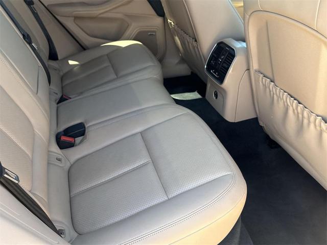 Photo of 2022 Night Blue Metallic Porsche Macan