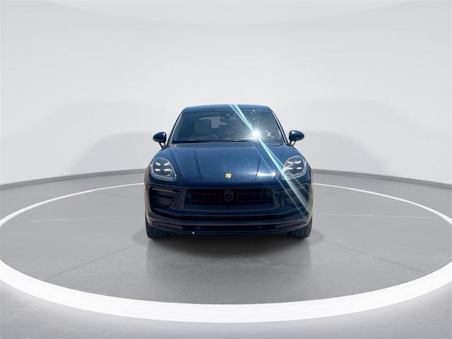 Photo of 2022 Night Blue Metallic Porsche Macan