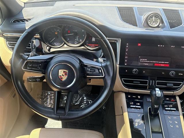 Photo of 2022 Night Blue Metallic Porsche Macan