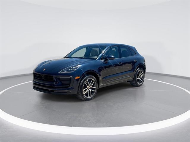 Photo of 2022 Night Blue Metallic Porsche Macan