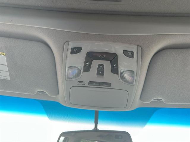 Photo of 2014 Black Toyota Sienna