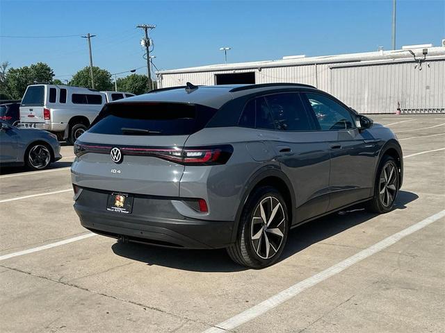 Photo of 2023 Deep Black Pearl Volkswagen ID.4
