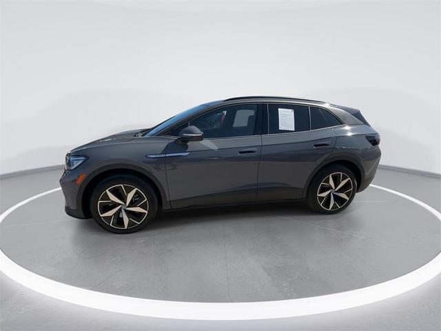 Photo of 2023 Deep Black Pearl Volkswagen ID.4