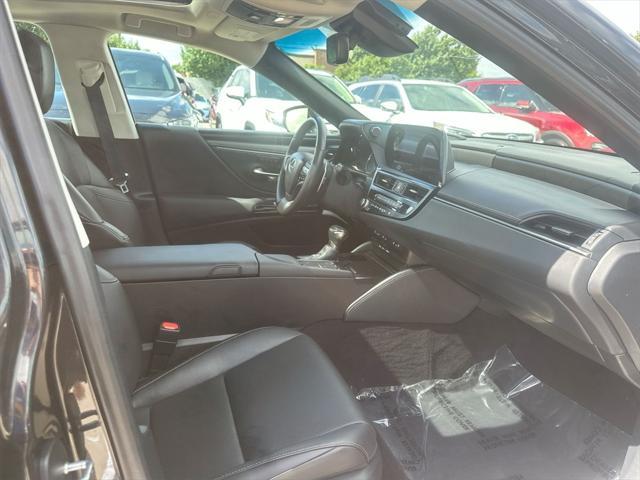 Photo of 2022 Caviar Lexus ES 350