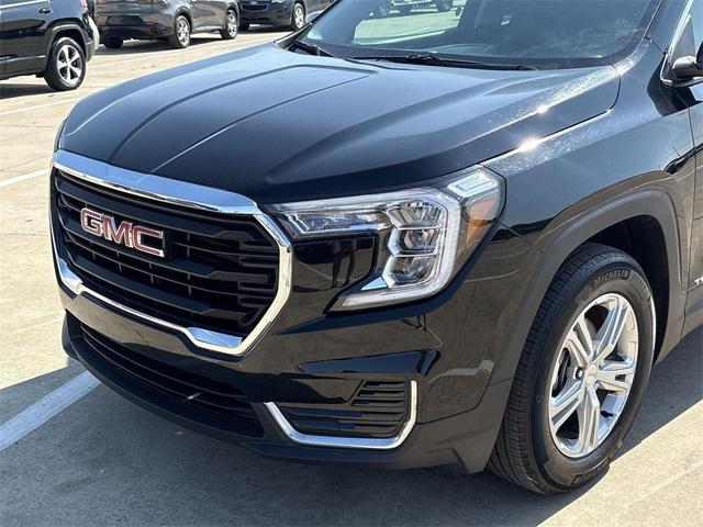 Photo of 2024 Ebony Twilight Metallic GMC Terrain