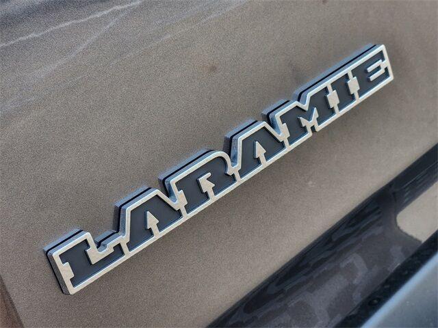 Photo of 2025 Granite Crystal Clearcoat Metallic RAM 1500