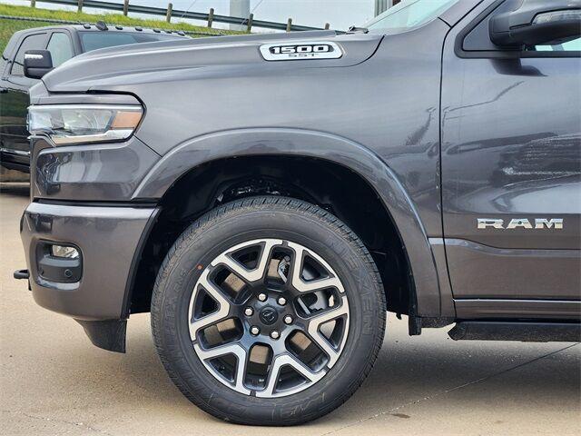 Photo of 2025 Granite Crystal Clearcoat Metallic RAM 1500