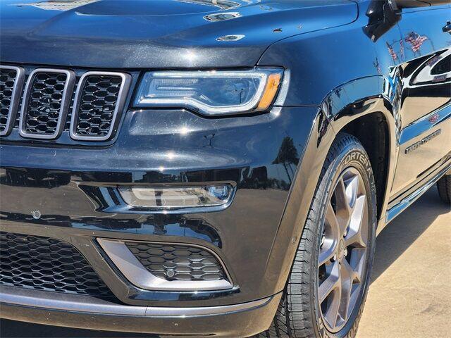 Photo of 2020 Diamond Black Jeep Grand Cherokee