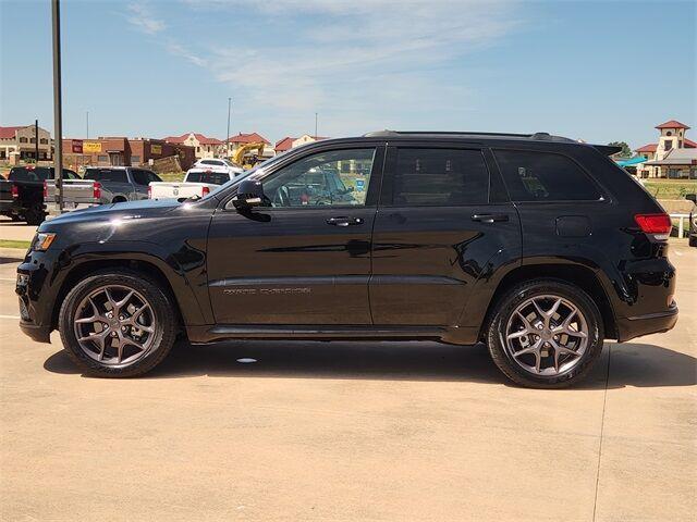 Photo of 2020 Diamond Black Jeep Grand Cherokee